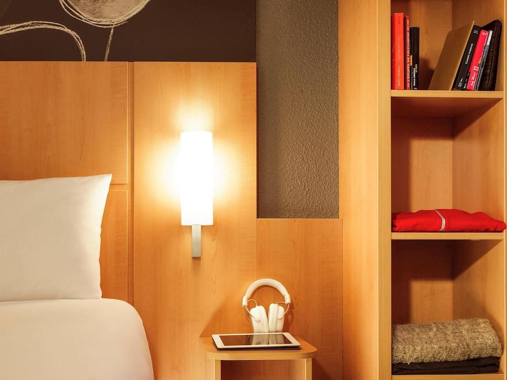 Ibis Vichy Hotel Exterior photo