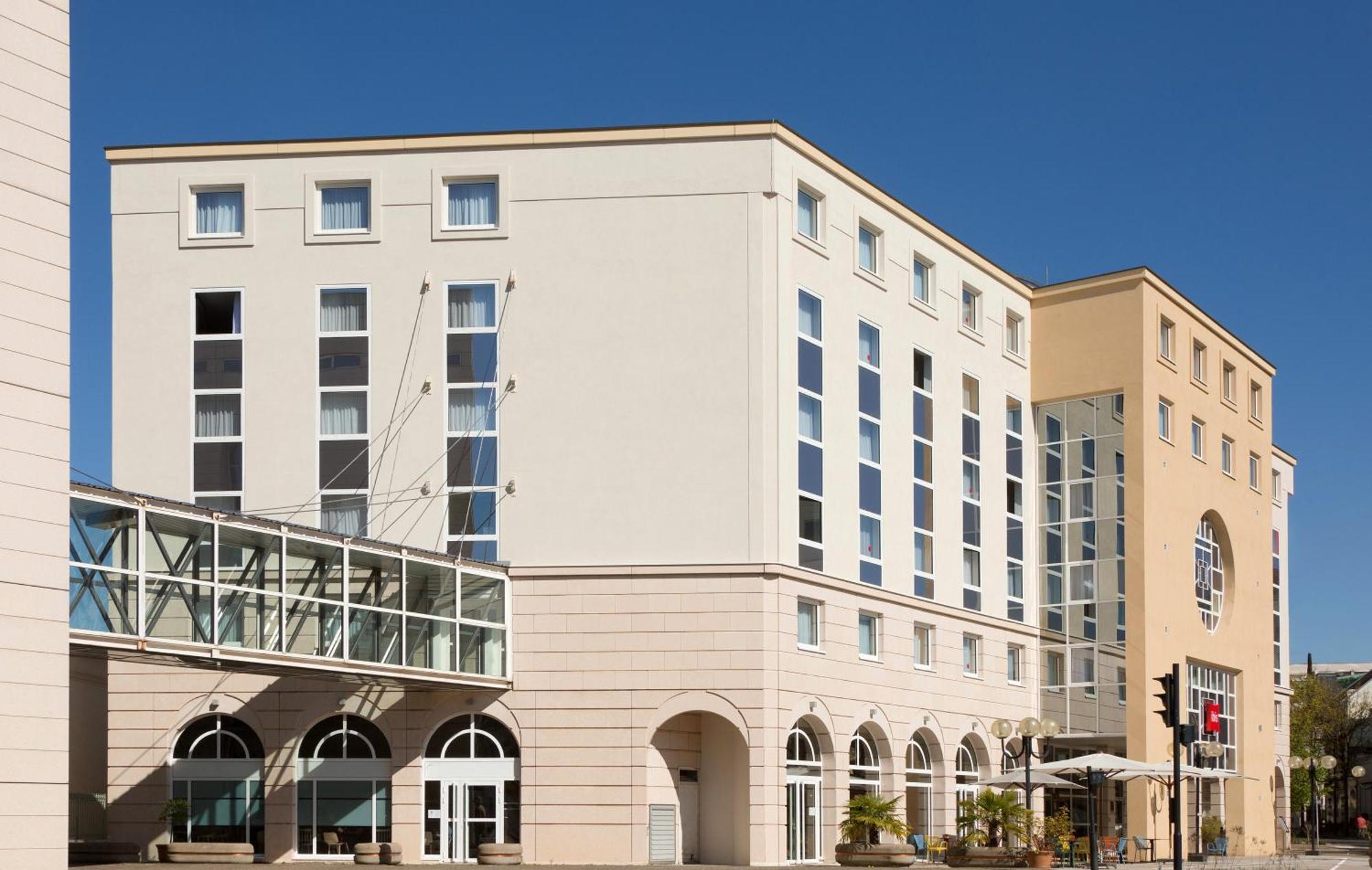 Ibis Vichy Hotel Exterior photo